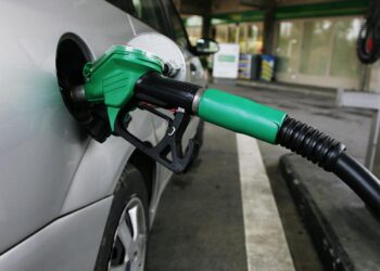 Стало известно, как вырастут цены на бензин к концу года