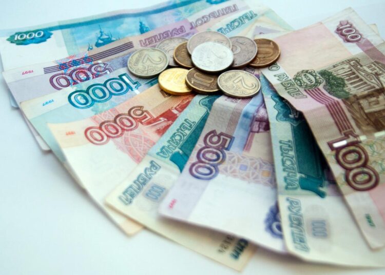 Российские банки удерживают деньги клиентов: что происходит