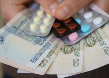 В России ждут взрывного роста цен на лекарства из-за правила «второй лишний»