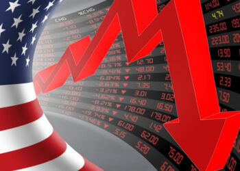 Рынок США просел: слабая статистика, пошлины от Трампа и тревожные отчеты компаний