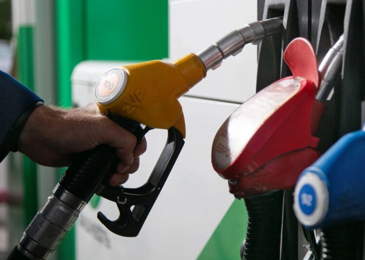 Запретили вывоз бензина: упадут ли теперь цены на заправках