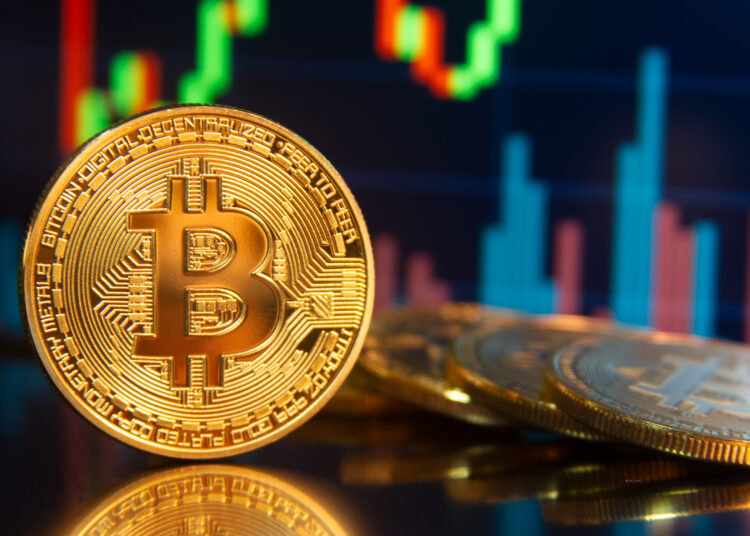 Биткоин обвалился почти на 7%: что происходит на крипторынке сейчас