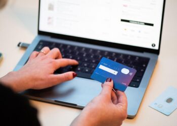 SWIFT устарел: в Госдуме объяснили, почему Россия может без него обойтись