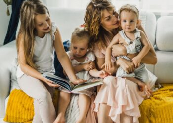 Материнство и пенсия: почему декрет может стать выгодным вкладом в будущее