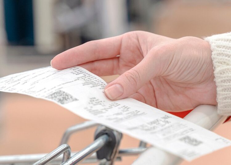 Юрист объяснила, зачем в магазине всегда нужно брать чек