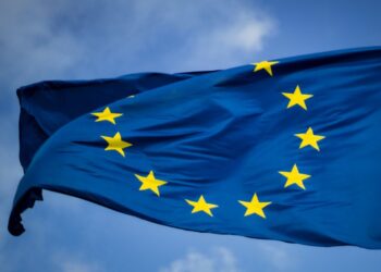 ЕС не планирует ограничивать въезд для российских туристов