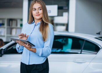 Стоимость ОСАГО в России понизилась на 8%