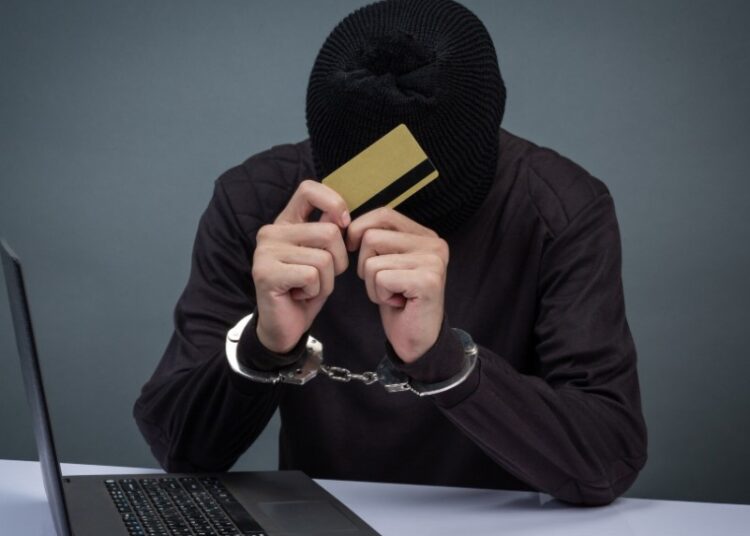 Количество дропперов в России превысило 1,2 млн человек