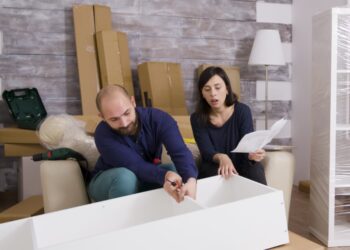 Мебельный рынок захлестнул кризис: почему россияне больше не обновляют интерьер