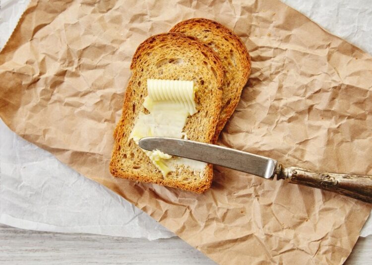 Сливочное масло продолжает расти в цене: где в России оно дороже всего