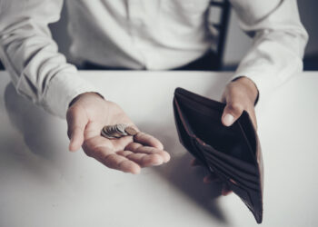 Коллекторы простили россиянам 40% суммы долгов