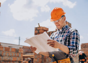 Названа отрасль с самым быстрым в России ростом зарплат