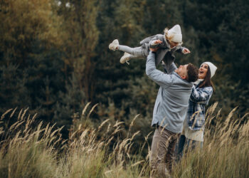 Названа заложенная в бюджете страны на семейные выплаты сумма