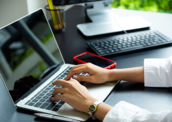 У россиян без их согласия больше не спишут деньги за онлайн-подписки