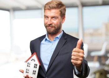 Как заработать на недвижимости без больших денег: начать можно с минимума