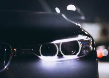 Россиян предупредили о рисках покупки автомобилей за криптовалюту