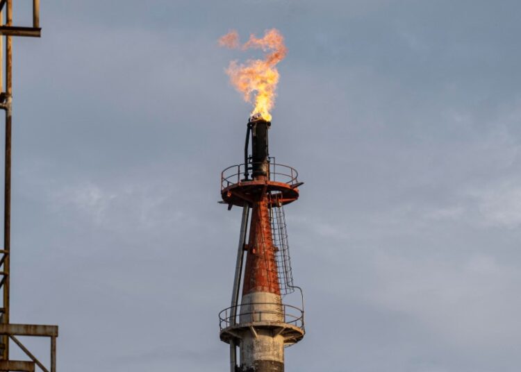 Неиспользуемый газ в России предложили направлять на энергию для майнинга