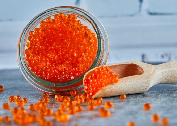 Цены на красную икру вернулись к уровню конца 2023 года