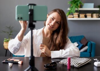 В России резко выросло число блогеров-самозанятых