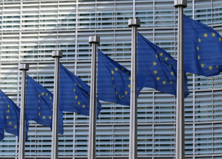 ЕС продлил санкции против 47 россиян и 15 компаний еще на год