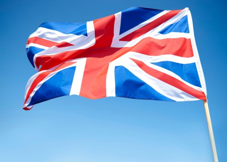 Британия ввела санкции против российских нефтяных компаний и НСПК