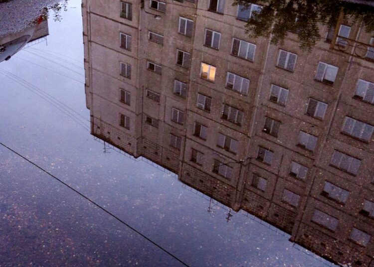 Почти даром: за сколько сдается самая дешевая квартира в России