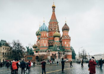 Социальная поддержка москвичей в 2026 году увеличится на 6%