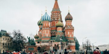 Социальная поддержка москвичей в 2026 году увеличится на 6%