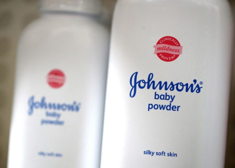 Более 3 тыс. исков подали к Johnson & Johnson из-за вызывающей рак присыпки