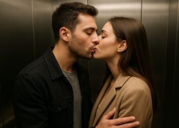Малые шалости с большими последствиями: за интим в лифте могут наказать штрафом