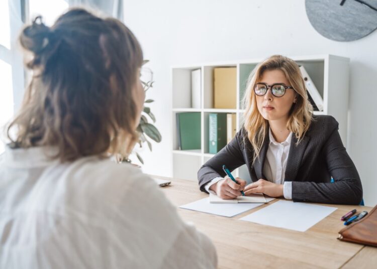 Российским компаниями стало сложнее находить сотрудников