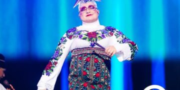 Зеленский выпустил Верку Сердючку на гастроли, чтобы пополнить бюджет Украины