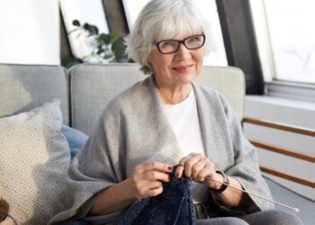 Названа минимальная зарплата для получения одного пенсионного балла