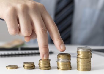 Когда сотрудников нельзя лишать премии, рассказал эксперт