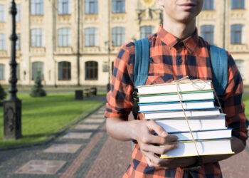 Названы подготовившие больше всего миллиардеров вузы