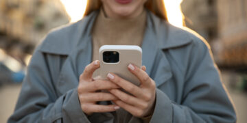 Названа популярная у россиян альтернатива наличке