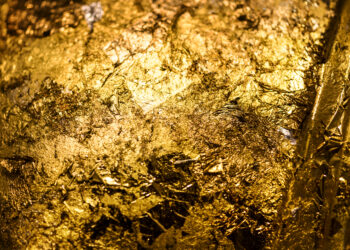 За последние два дня вложения в золото упали до двухлетнего минимума