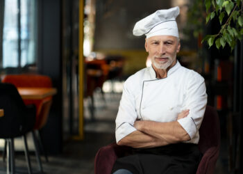 Стали известны доходы топовых шеф-поваров России