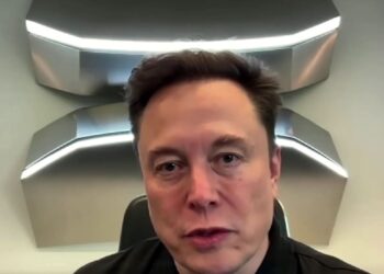 Илон Маск первым в истории обрел капитал в полтриллиона долларов