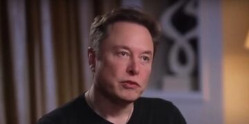 Маск потребовал от акционеров Tesla триллионную компенсацию