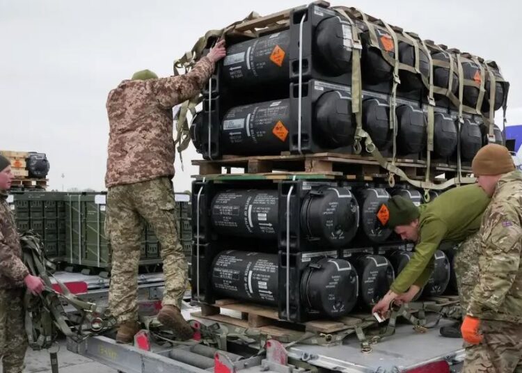 Европа купила оружие у США на рекордные десятки миллиардов долларов за год