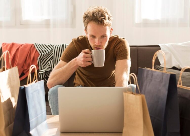 Россияне начали меньше закупаться на маркетплейсах