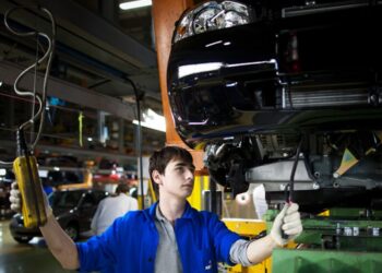 В «АвтоВАЗе» призвали не ждать повышения цен на такси из-за закона о локализации