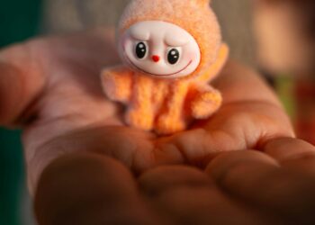 Создатель Labubu вошел в десятку самых богатых миллиардеров Китая