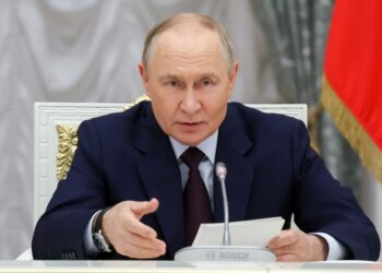 Путин объявил об индексации пенсий по старости на 7,6% с 1 января