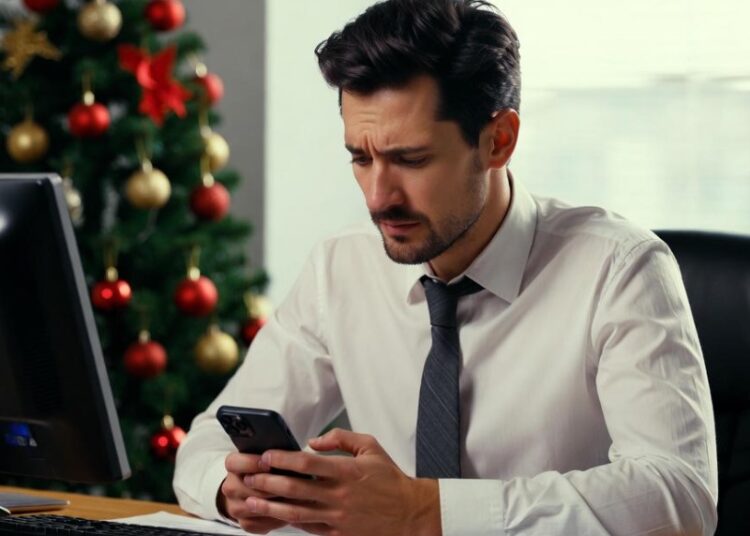 Не волнуйтесь, это нормально: россияне в январе получат аванс меньше обычного