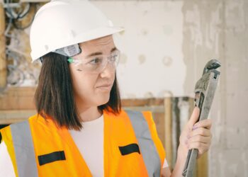 В России утвердили план по сокращению «женского» профзапрета