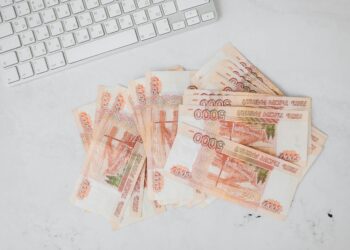 Россиянам объяснили, как избежать блокировок счета при переводах